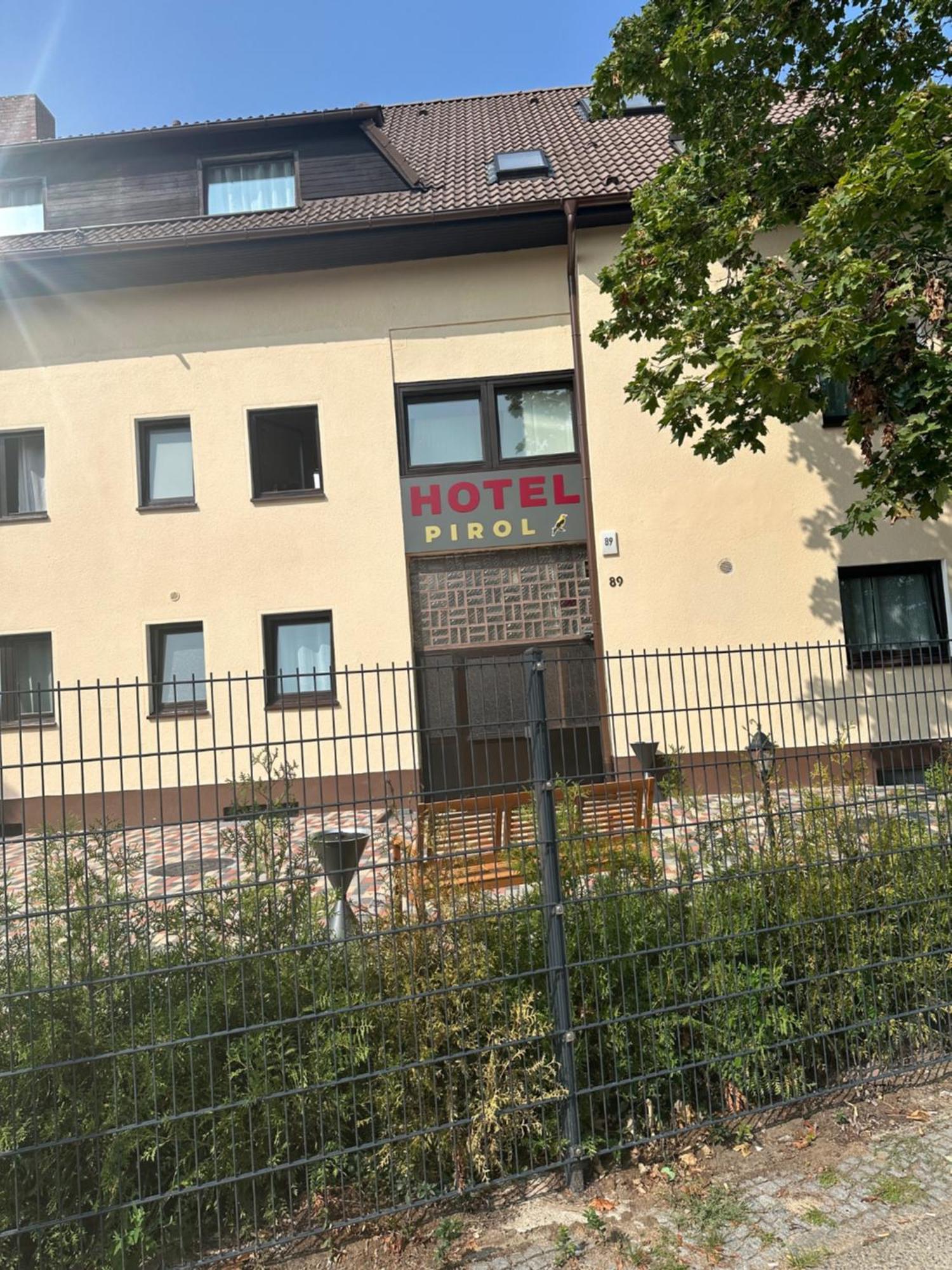 Hotel Pirol Berlin Exterior foto